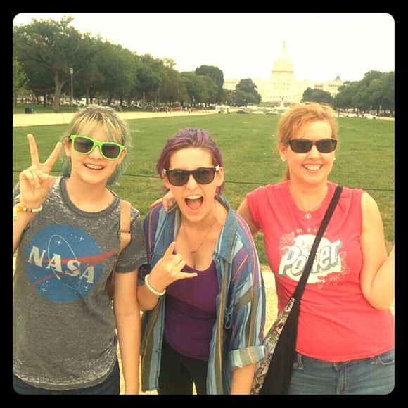 Meet your Posher, Alii - Picture 2 of 3